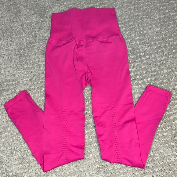 FREE PEOPLE | NWOT High-Rise 7/8 Length Good Karma Leggings in Azalea * - Picture 5 of 5